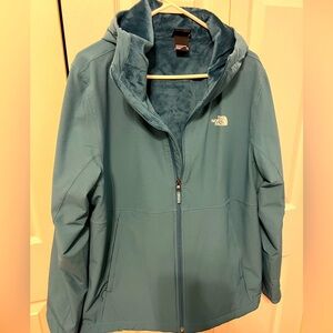 Woman’s North Face jacket